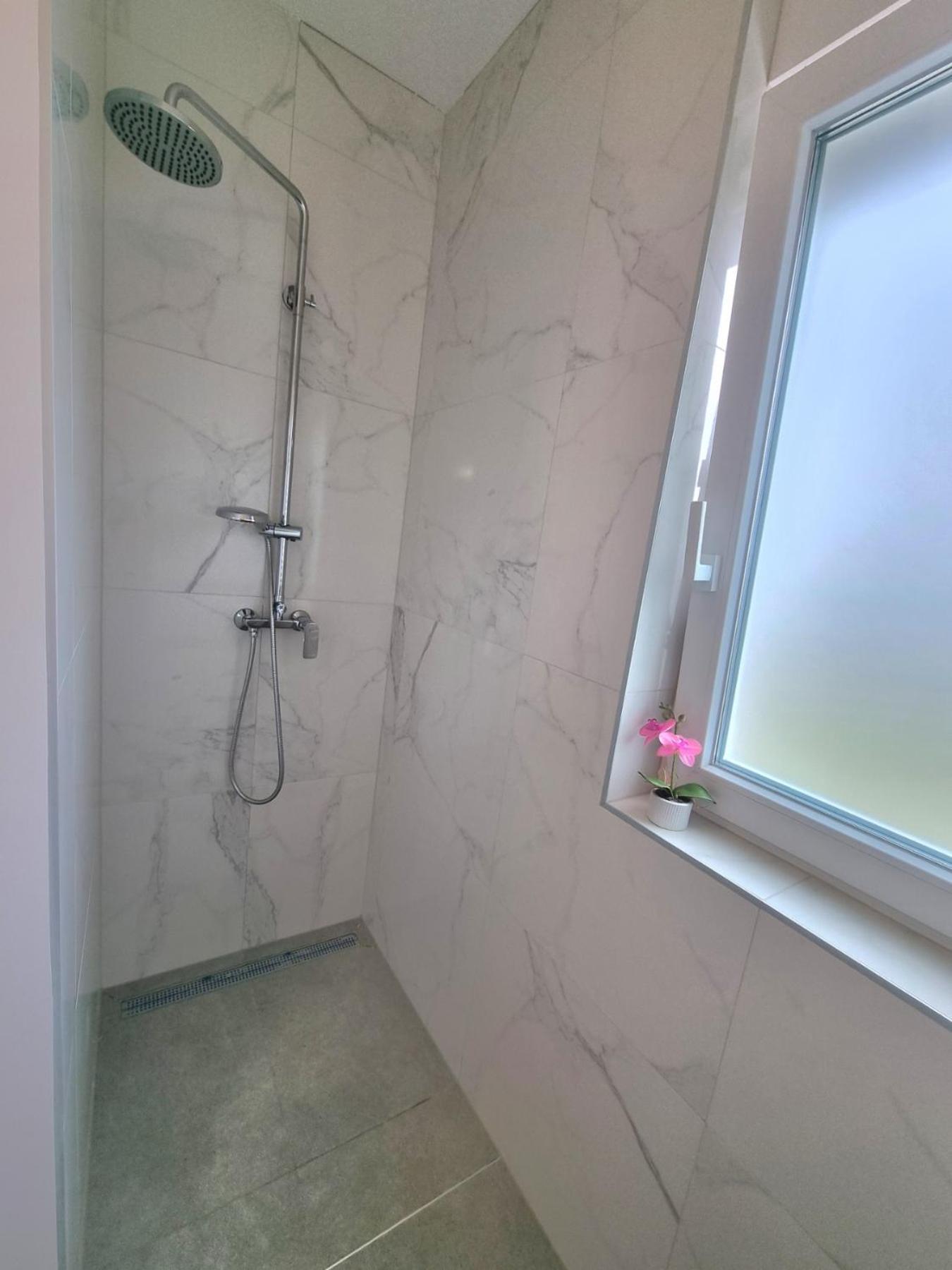 Crystal Apartment Ουμάγκ Εξωτερικό φωτογραφία